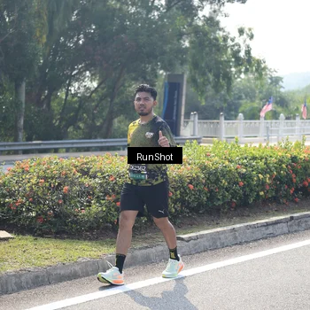Runner Photo 6937768