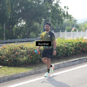 Runner Photo 6937769