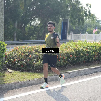 Runner Photo 6937770