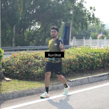 Runner Photo 6937771