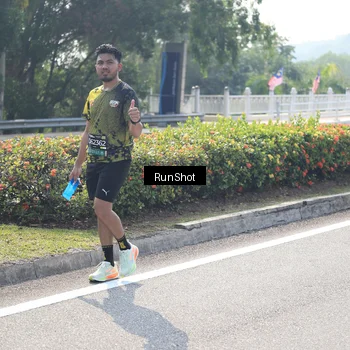 Runner Photo 6937772