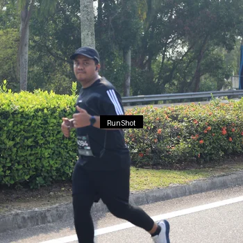 Runner Photo 6937791