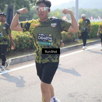 Runner Photo 6937796