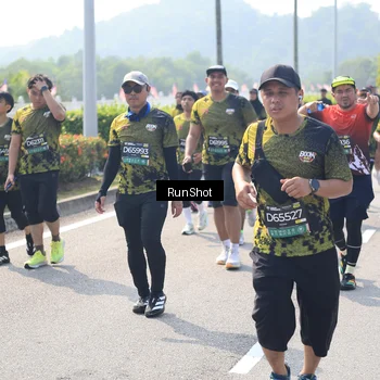 Runner Photo 6937845