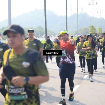 Runner Photo 6937852