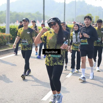 Runner Photo 6937879