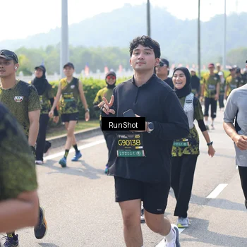 Runner Photo 6937881