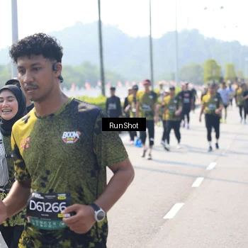 Runner Photo 6937891