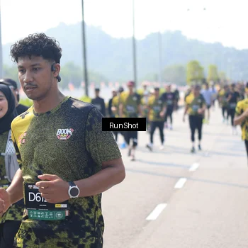 Runner Photo 6937894