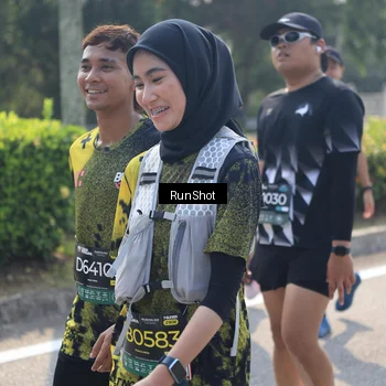 Runner Photo 6937899