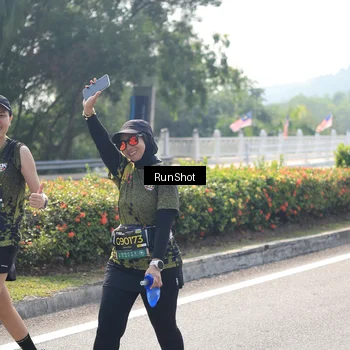 Runner Photo 6937905