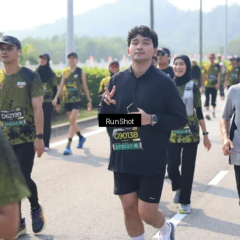 Runner Photo 6937916