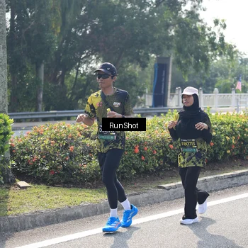 Runner Photo 6937922