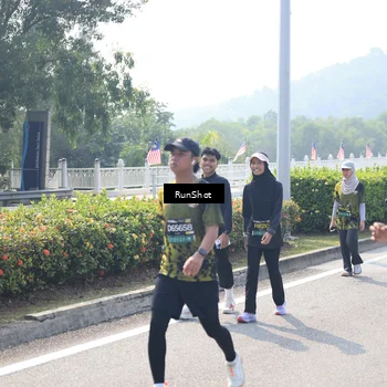 Runner Photo 6937927