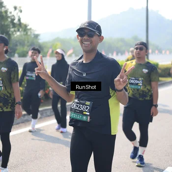 Runner Photo 6937931
