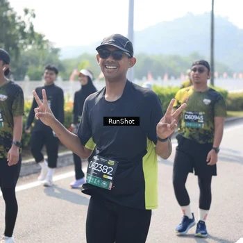 Runner Photo 6937934