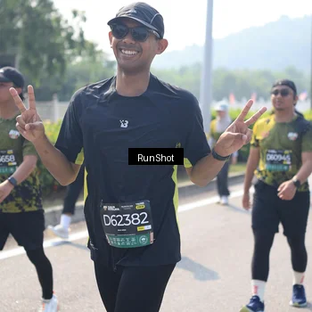 Runner Photo 6937937