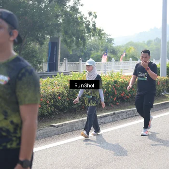 Runner Photo 6937959