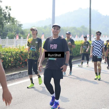 Runner Photo 6937968