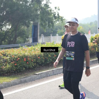 Runner Photo 6937972