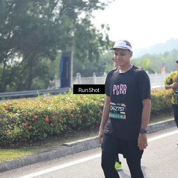 Runner Photo 6937977