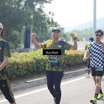 Runner Photo 6937984