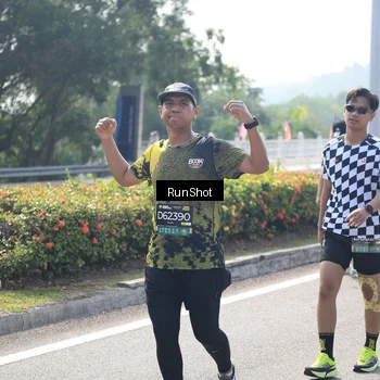 Runner Photo 6937988