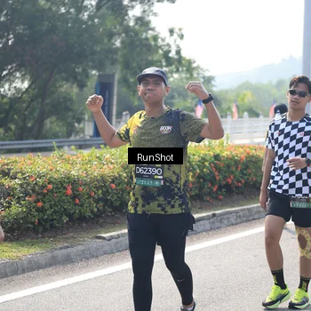 Runner Photo 6937990