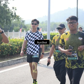 Runner Photo 6937993