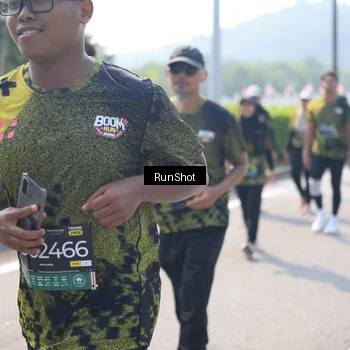 Runner Photo 6937999