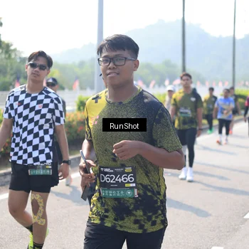 Runner Photo 6938001
