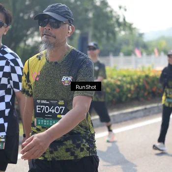 Runner Photo 6938012