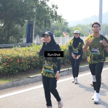 Runner Photo 6938023