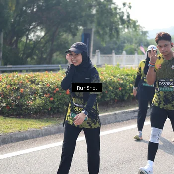 Runner Photo 6938024