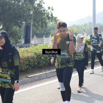 Runner Photo 6938025