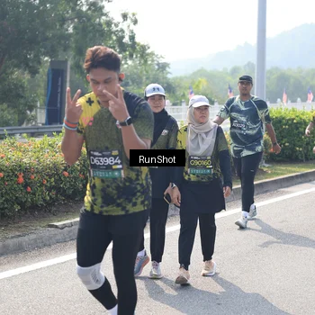 Runner Photo 6938029