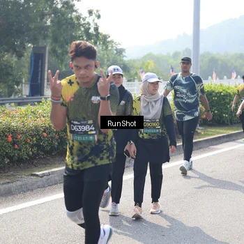 Runner Photo 6938030