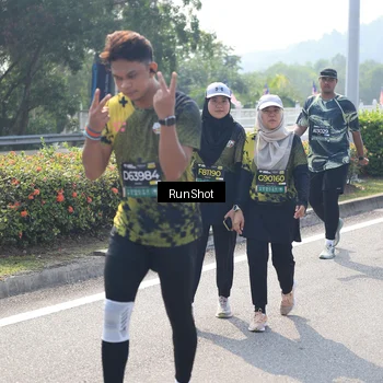 Runner Photo 6938032