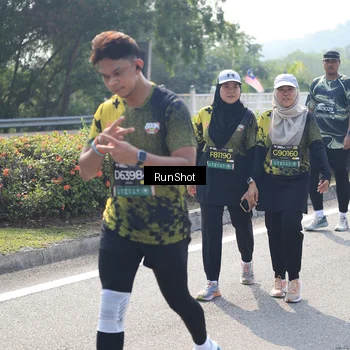 Runner Photo 6938035