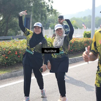Runner Photo 6938042