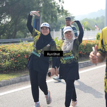 Runner Photo 6938044