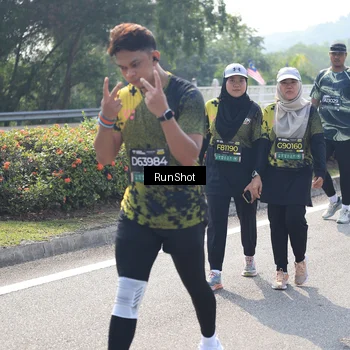 Runner Photo 6938048