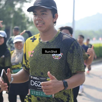 Runner Photo 6938052