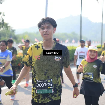 Runner Photo 6938070