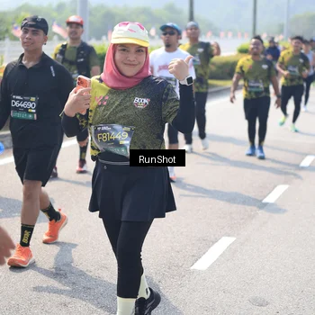 Runner Photo 6938075