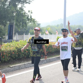 Runner Photo 6938087