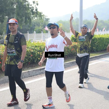 Runner Photo 6938093