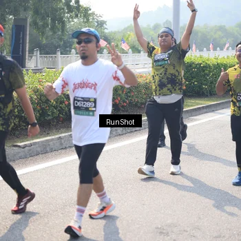 Runner Photo 6938098