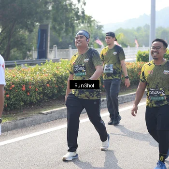 Runner Photo 6938101