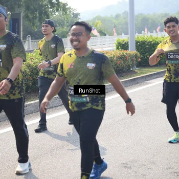 Runner Photo 6938109